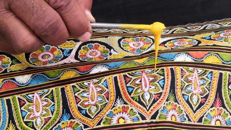 Exploring the Rich Cultural Heritage of Indian Art and Handicrafts